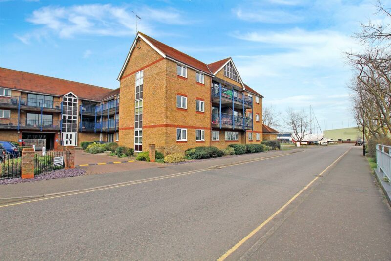 Petticrow Quays, Belvedere Road, Burnham-On-Crouch