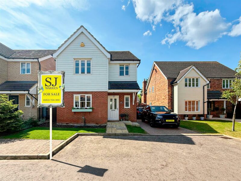Willow Court, Cold Norton