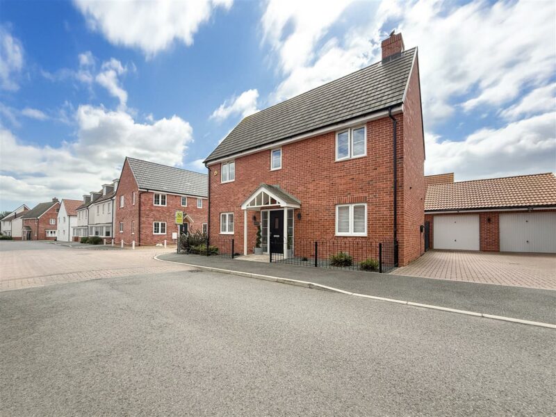 Grangewood Park Avenue, Burnham-On-Crouch
