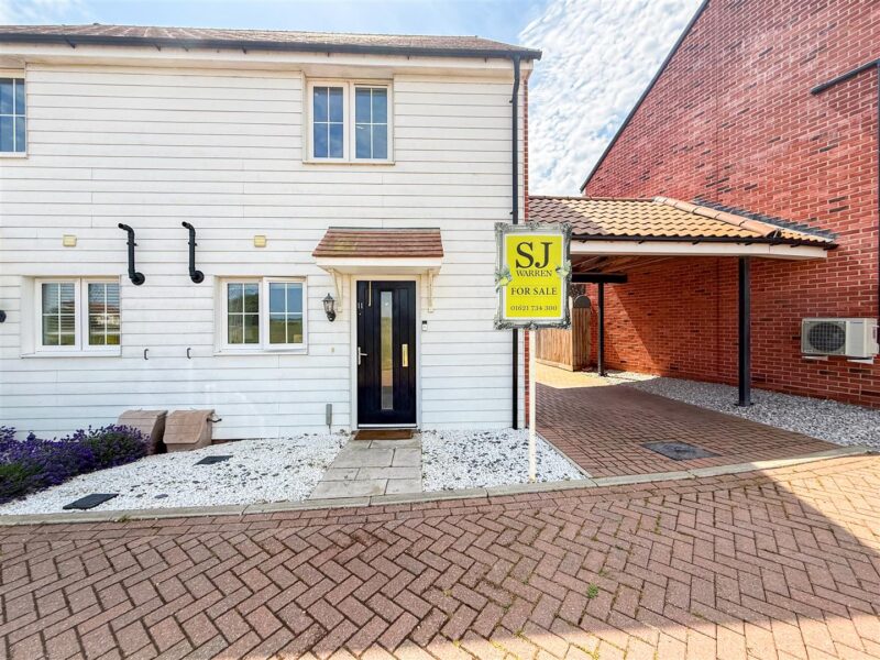 Spinnakers Way, Burnham-On-Crouch
